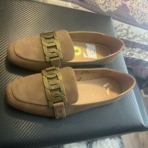 Tan shoes in great condition